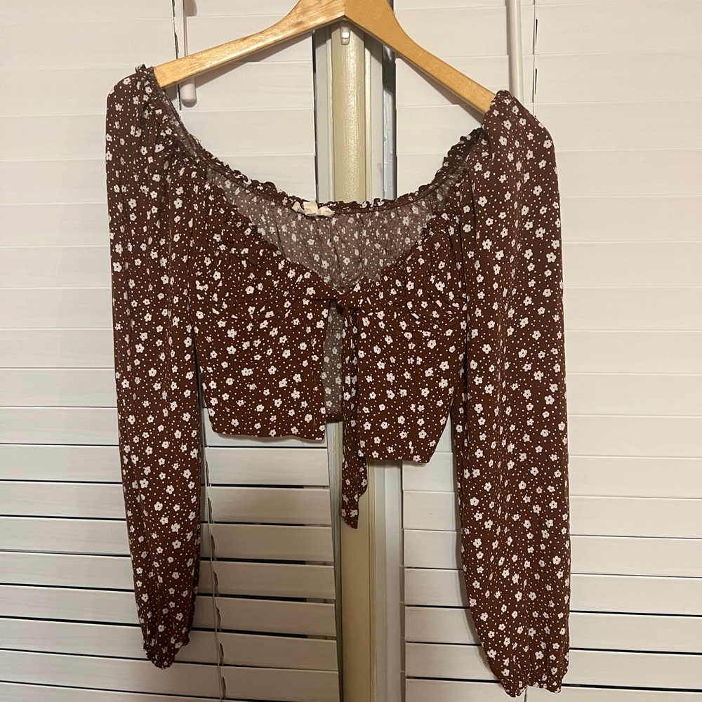 brown with white hearts cute long sleeve cropped top